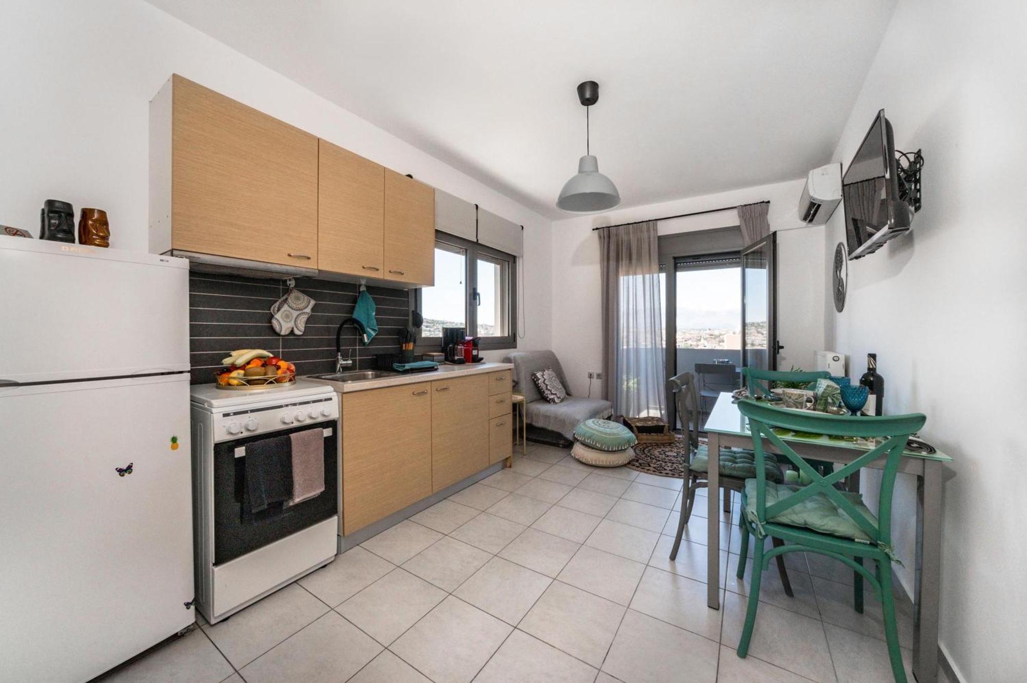 Euphoria Apartment *