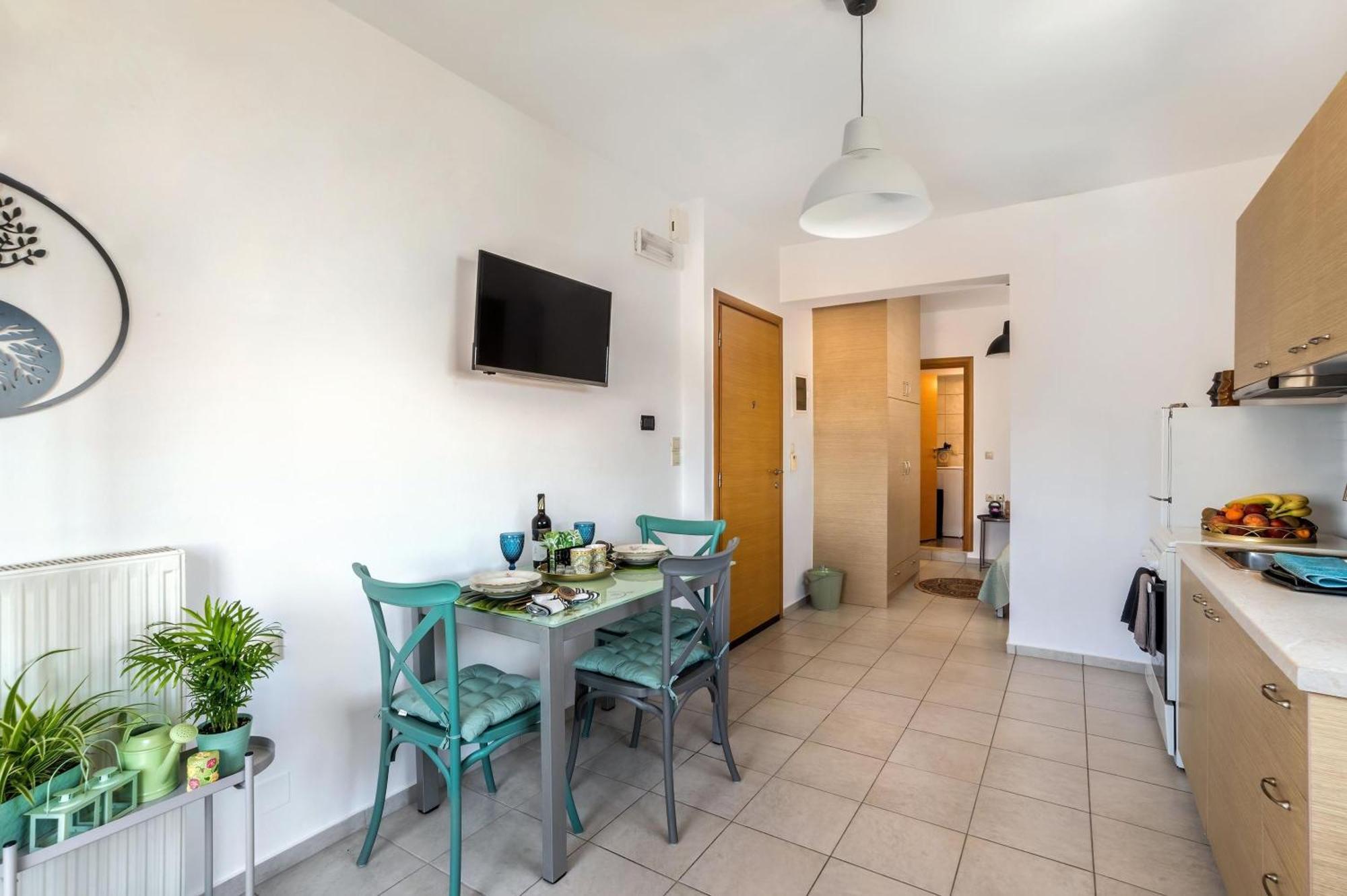 Euphoria Apartment *