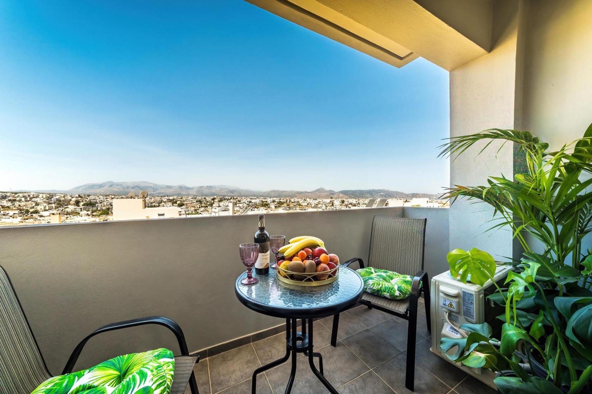 Apartment Euphoria *